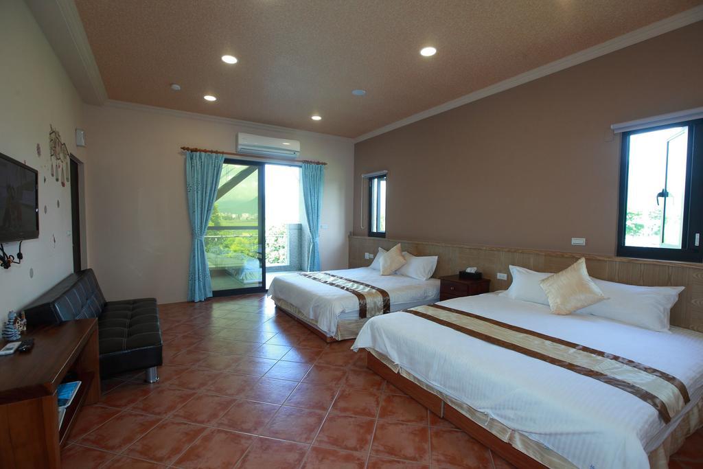 Yiho B&B Yongjing Екстериор снимка